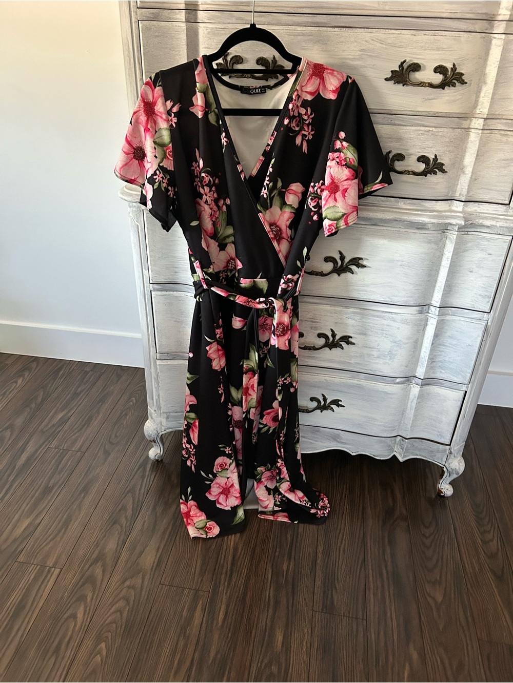 Floral Wrap Robe - Black & Pink